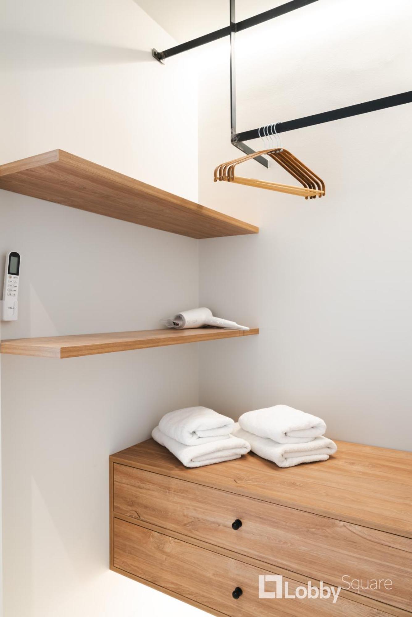 Muse Apartment By Lobbysquare Athens Ngoại thất bức ảnh