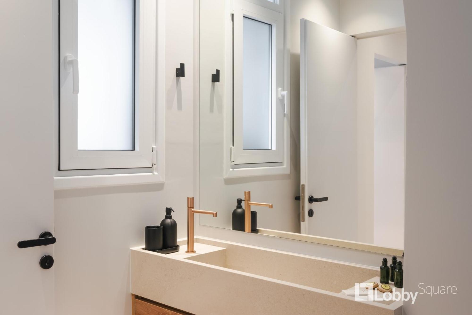Muse Apartment By Lobbysquare Athens Ngoại thất bức ảnh